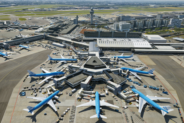 Schiphol - Ά&mu;&sigma;&tau;&epsilon;&rho;&nu;&tau;&alpha;&mu; - &Omicron;&lambda;&lambda;&alpha;&nu;&delta;ί&alpha; (AMS)